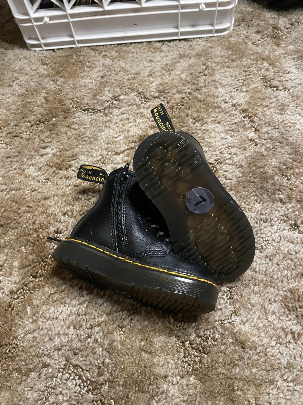 NEW! Dr Martens Girls Black Boots Size 7 - Picture 5 of 5